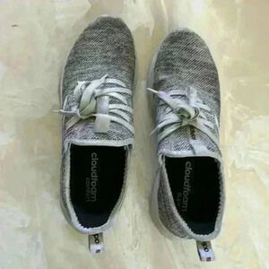 Adidas cloudfoam comfort slip on sneakers women’s size 8.5